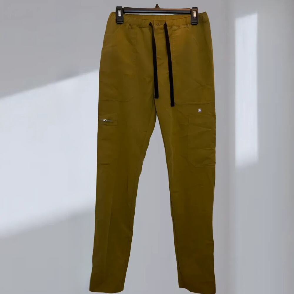 FIGS Technical Jogger Scrub Pants – Olive Green (Women’s XS)